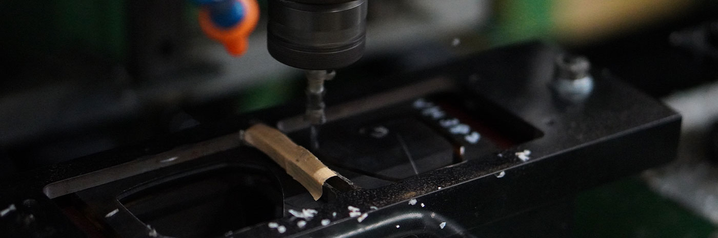 Manufacture of eyewear