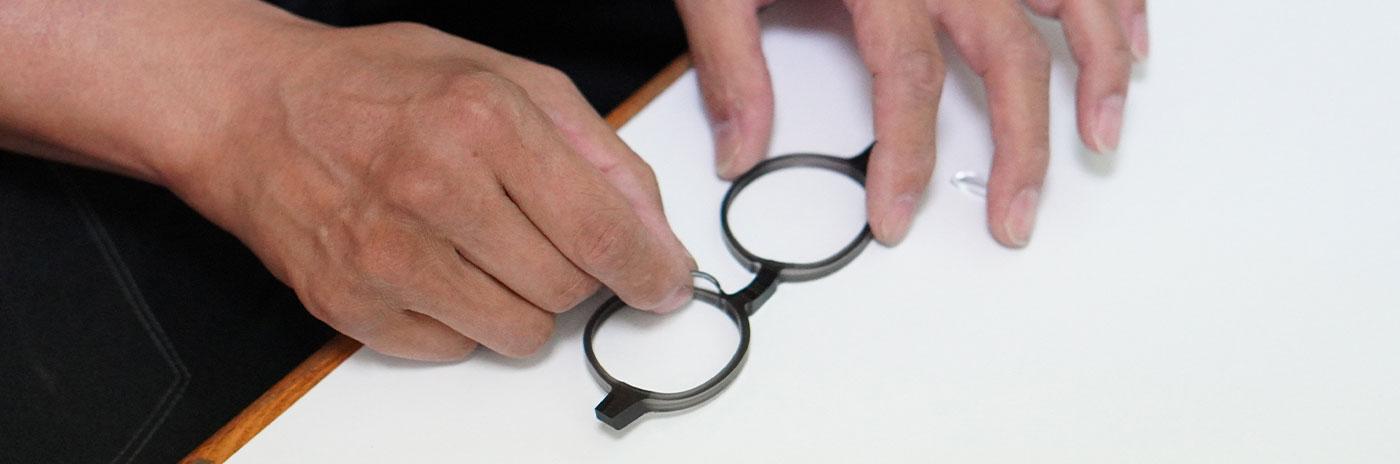 Manufacture of eyewear