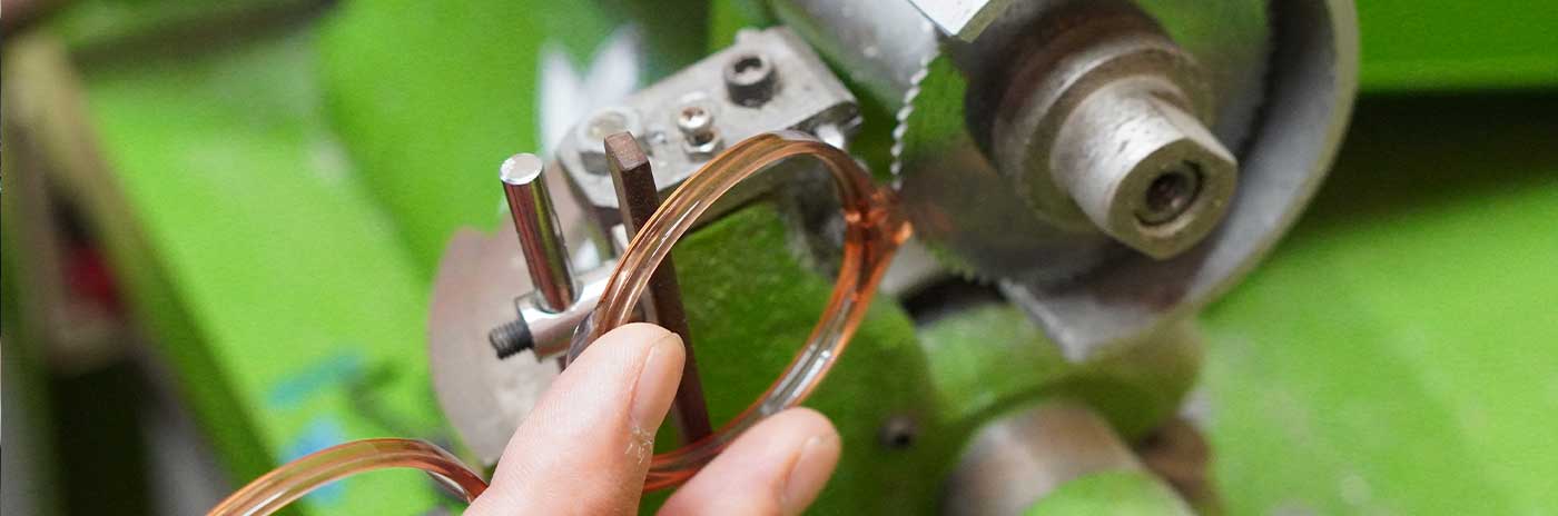 Assembly and joint cutting
