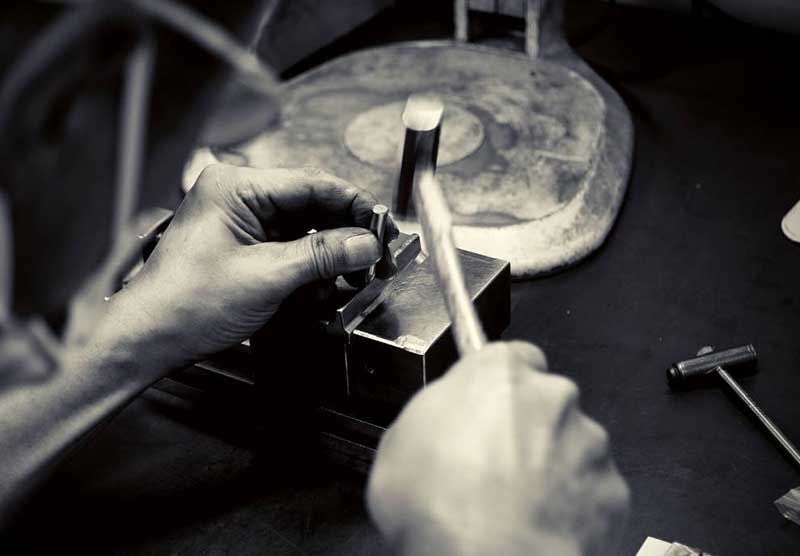 Manufacture of eyewear