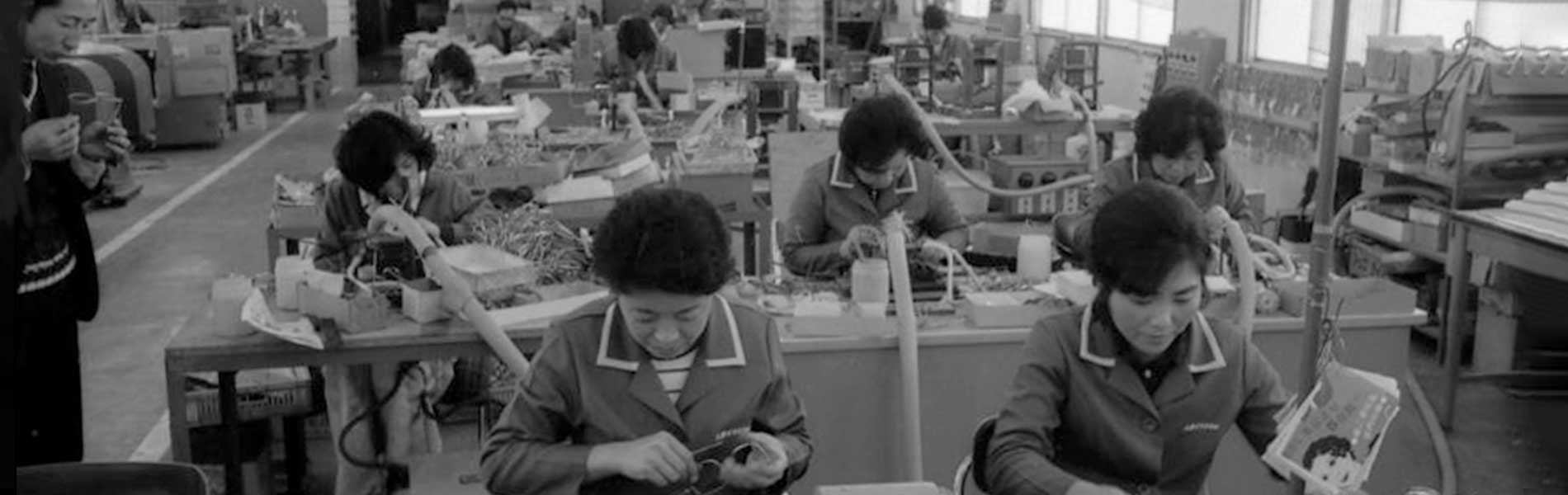 鯖江市の眼鏡の工場